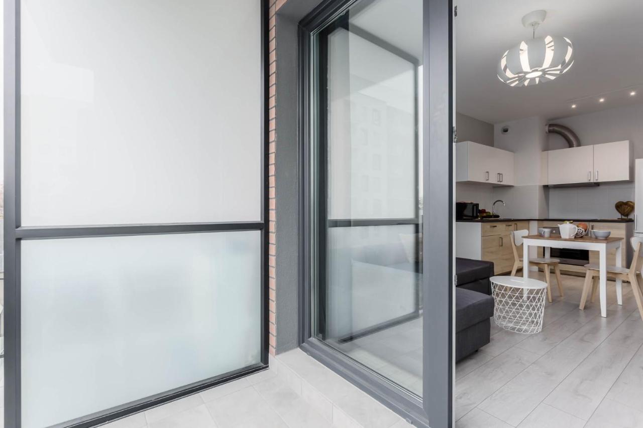 Chill Apartments Ursus Warsaw Ngoại thất bức ảnh
